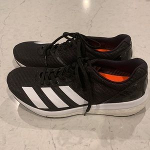 Adidas Boston8 Running Shoes. Size 7.5 in nearly perfect condition